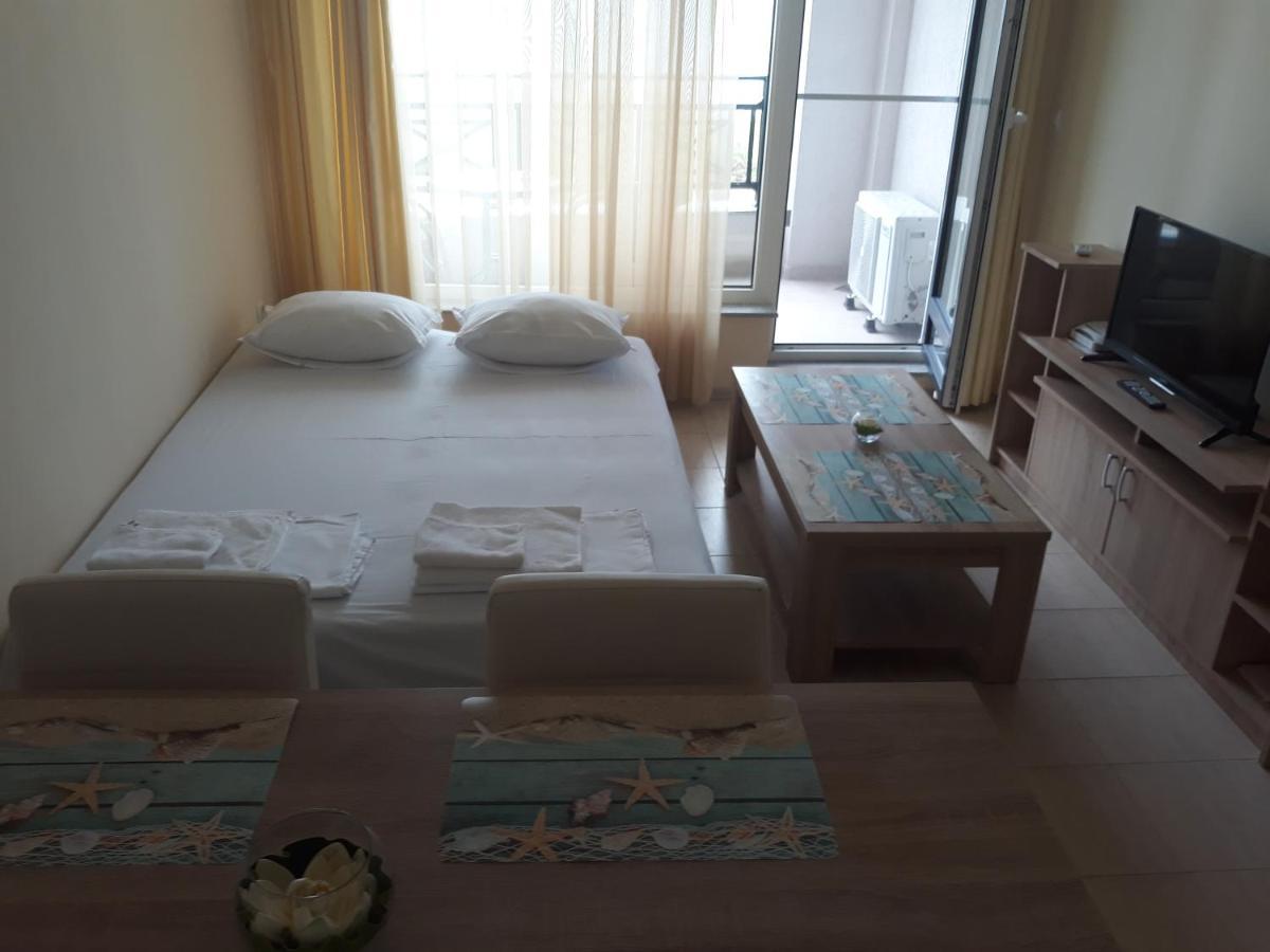 Таня 8 Leilighet Pomorie Eksteriør bilde